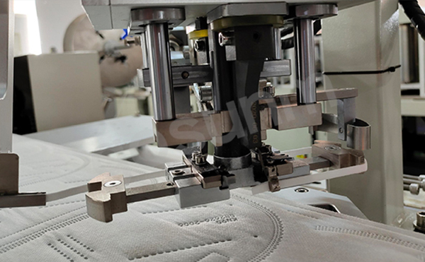 全自动口罩出产设备守护及保养步骤
